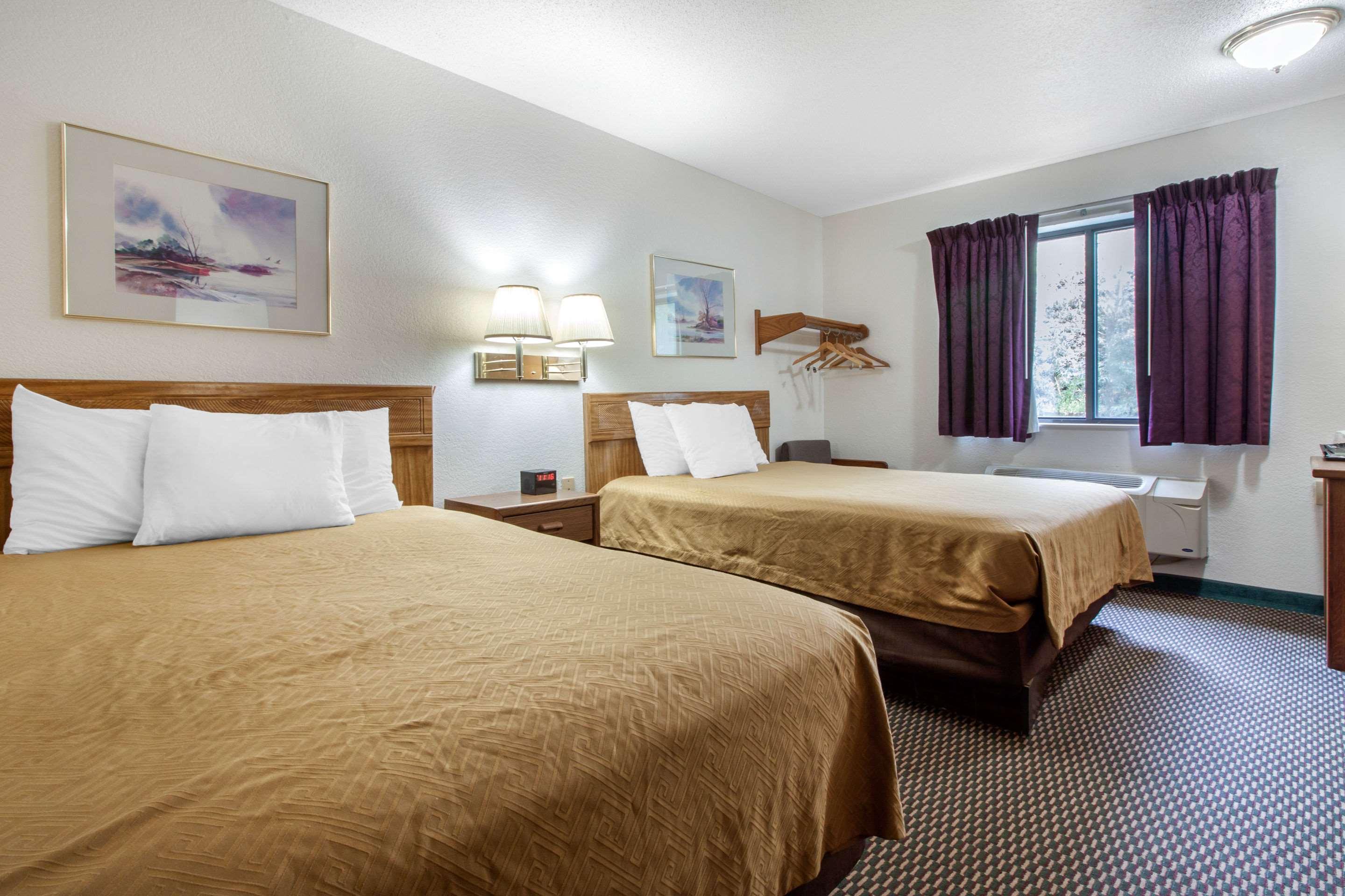 Hotel Econo Oacoma