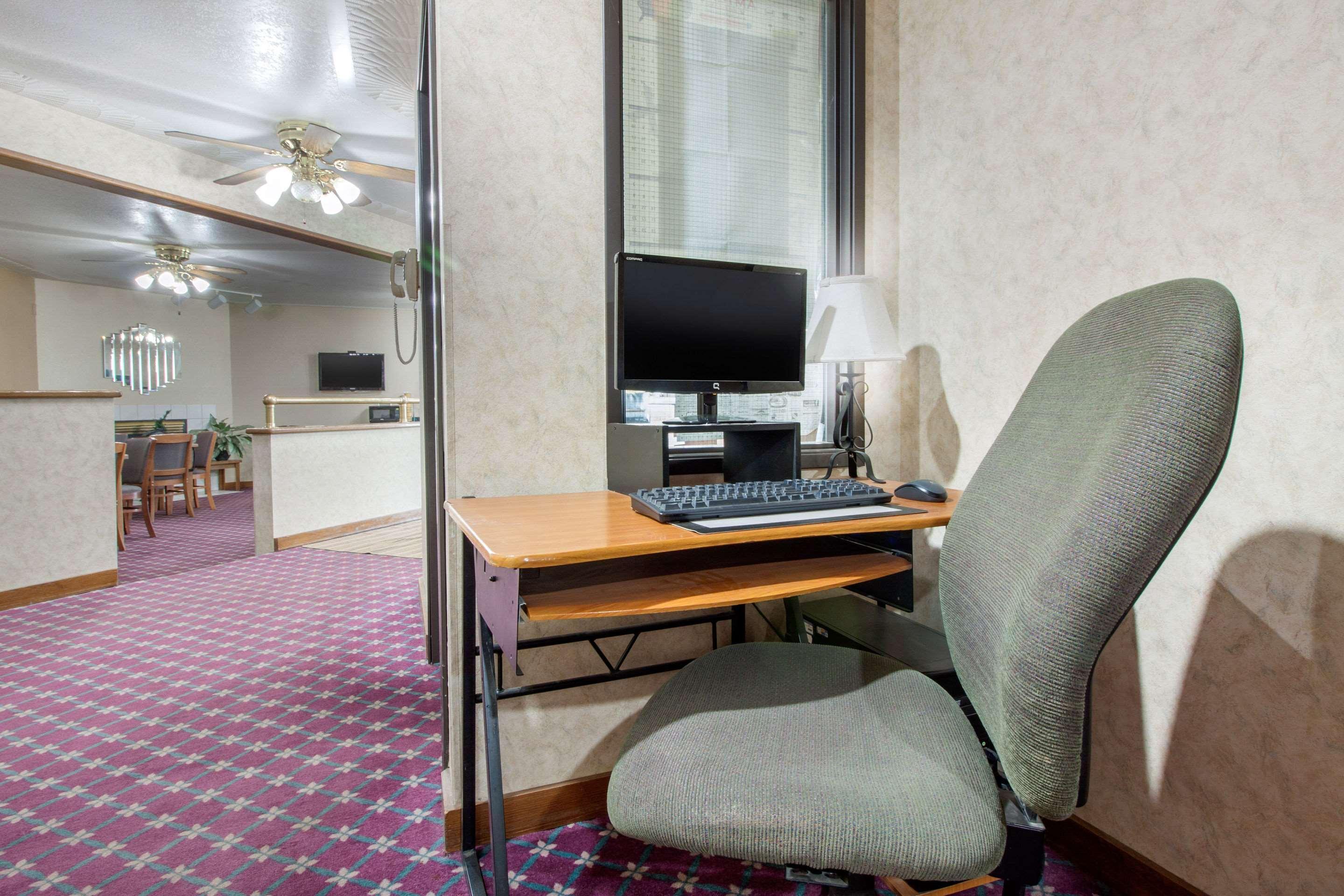 Hotel Econo Oacoma