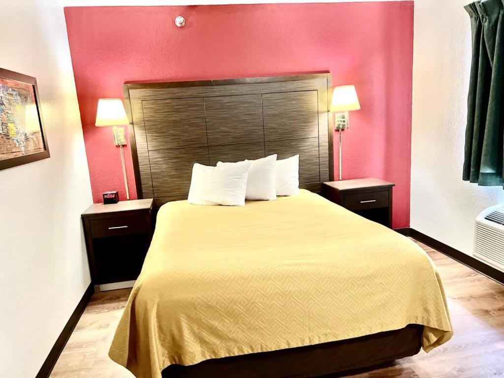 Hotel Econo 2*