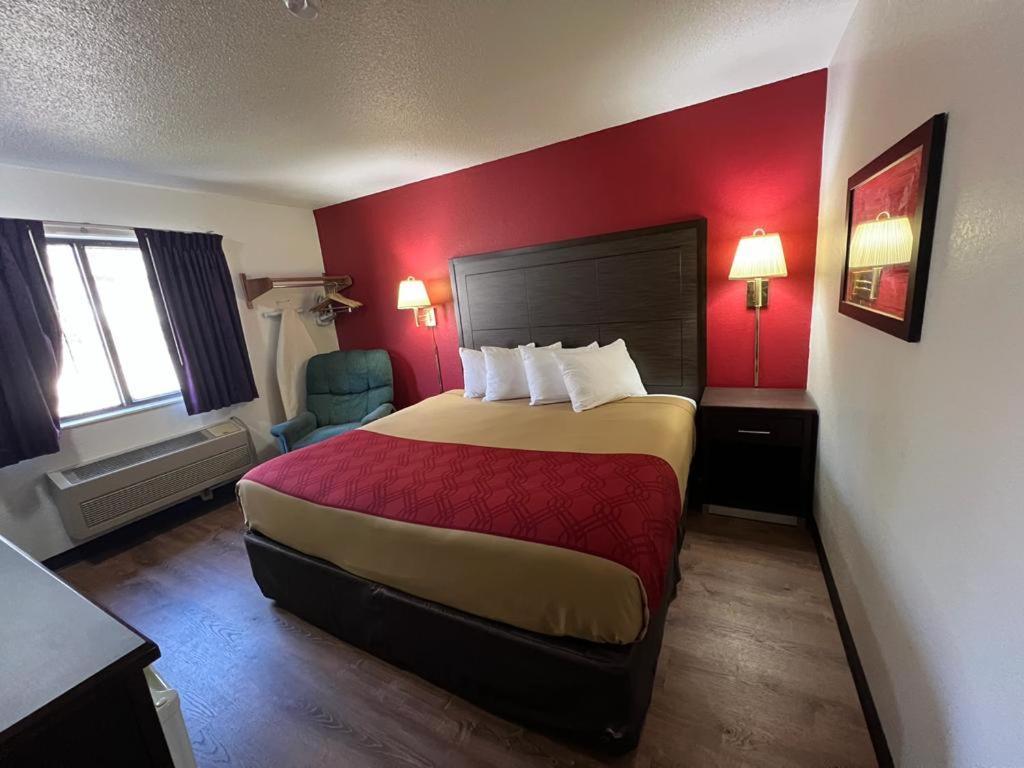 Hotel Econo 2*